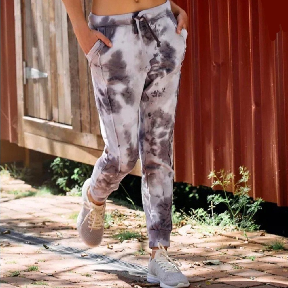 Free People FP Movement XS Work It Out Joggers Sweat Pants Gray‎ Tie Dye Lounge